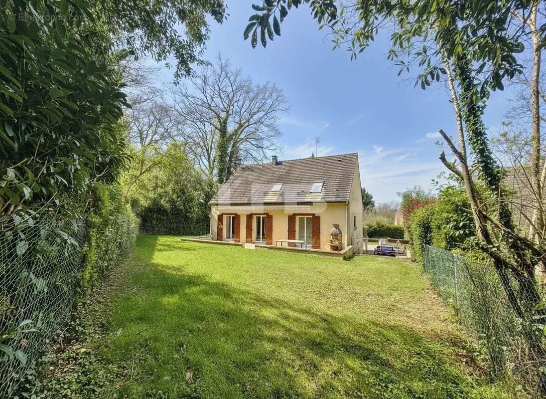 Maison à LAMORLAYE