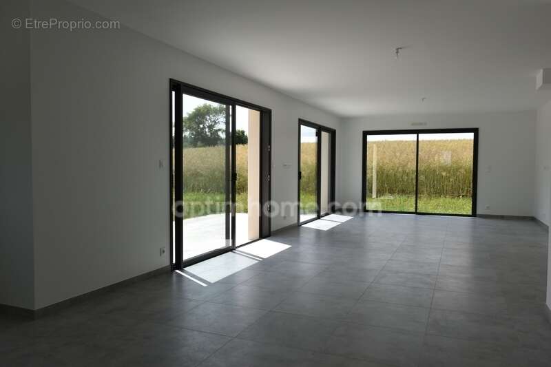 Maison à SAINT-MARCEL