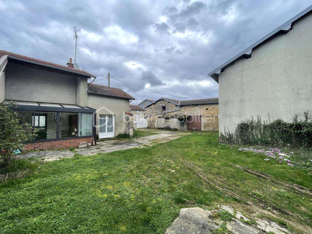 Maison à WASSY