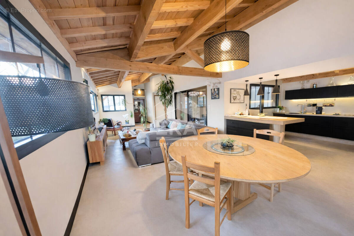 Maison à GUJAN-MESTRAS