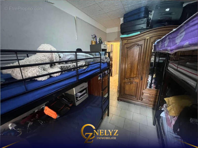 Appartement à MARSEILLE-3E