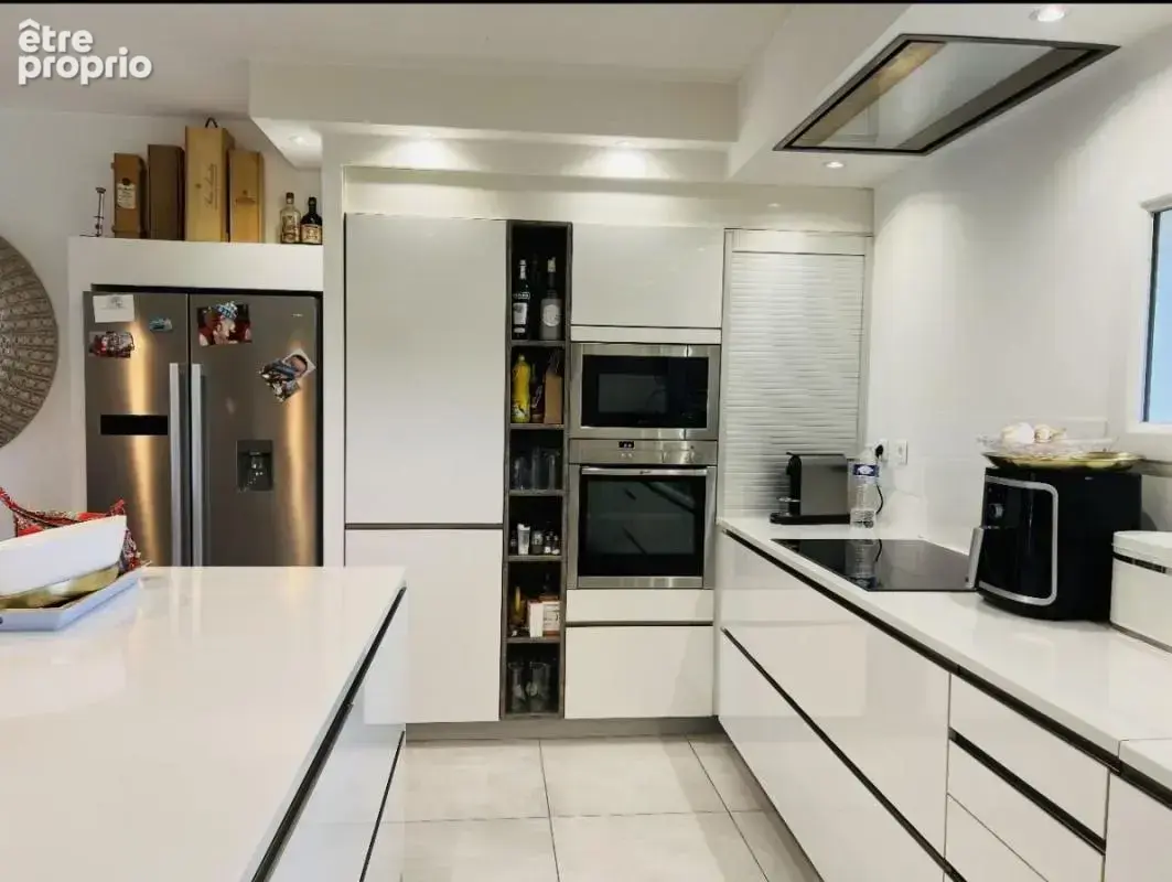 Maison 10 pièces 450 m² à vendre à Jonquieres (84150) - photo 2