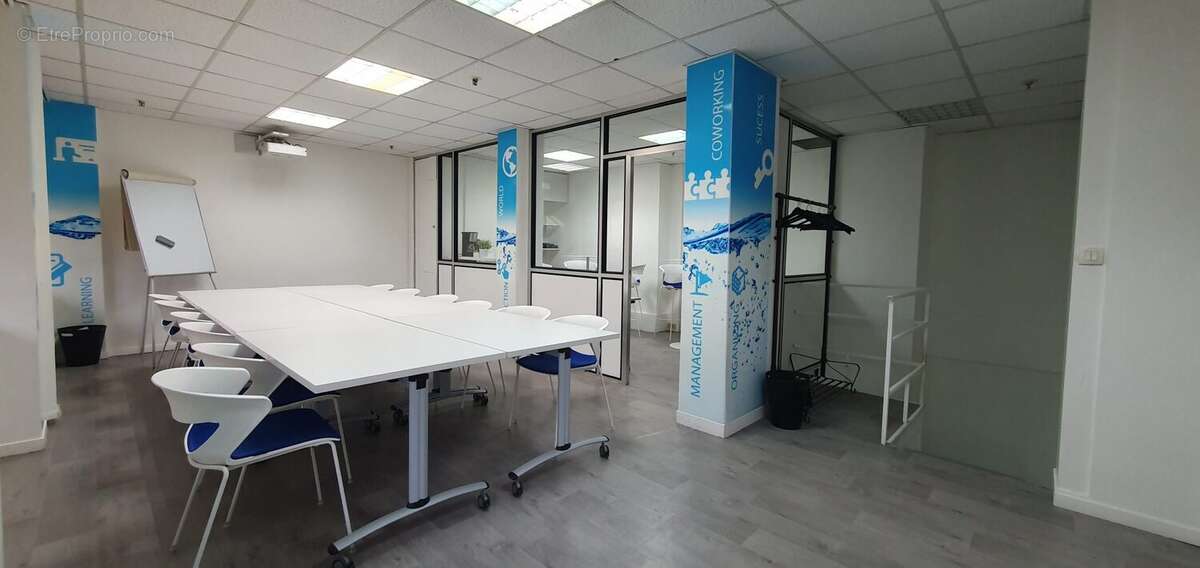 étage open space - Commerce à PARIS-11E