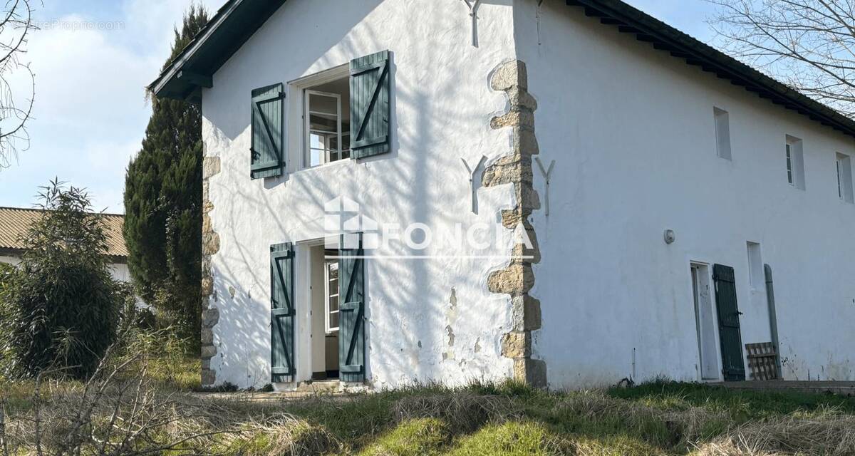 Maison à URCUIT