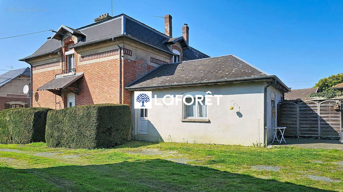 Maison à CHAUNY