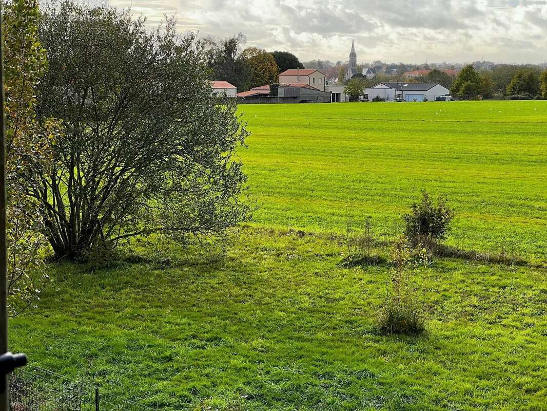 Maison à SAINT-LEGER-LES-VIGNES