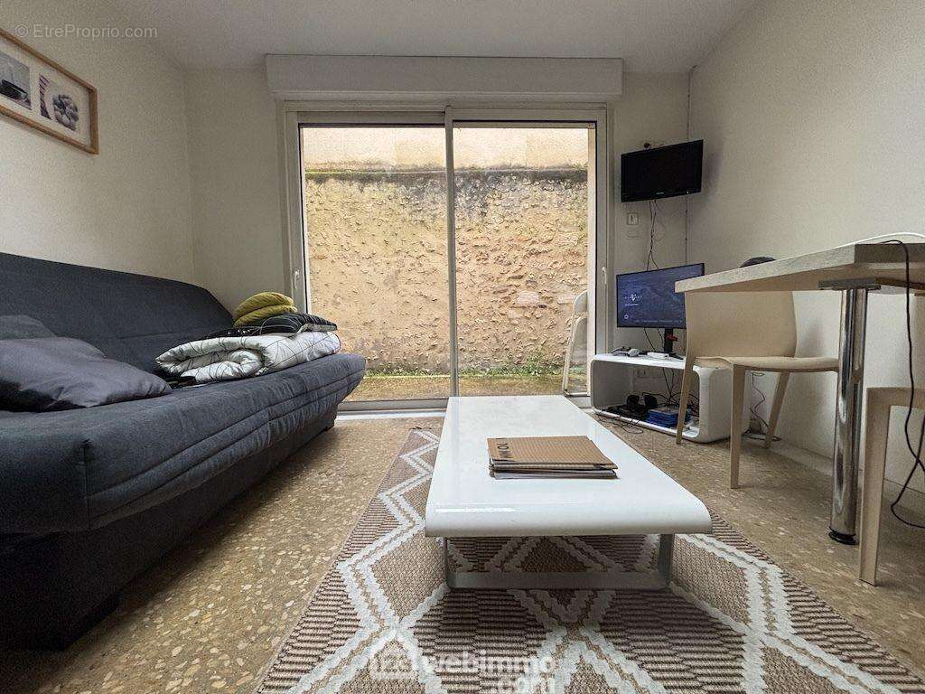 Au RDC, un studio avec courette - Appartement à POITIERS