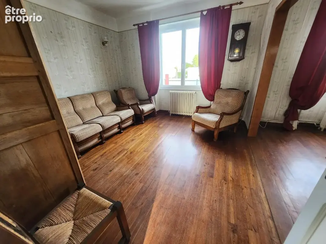 1km du centre ville, + de 1300 m2 de terrain divisible pour cette maison de 100 m2 avec atelier - photo 5