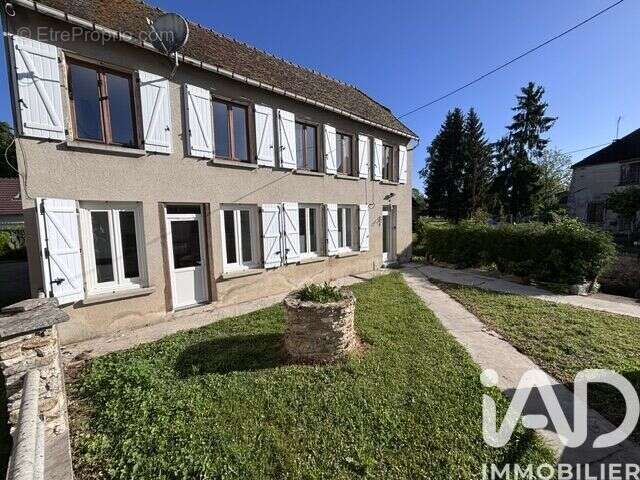 Photo 2 - Maison à LA FERTE-GAUCHER