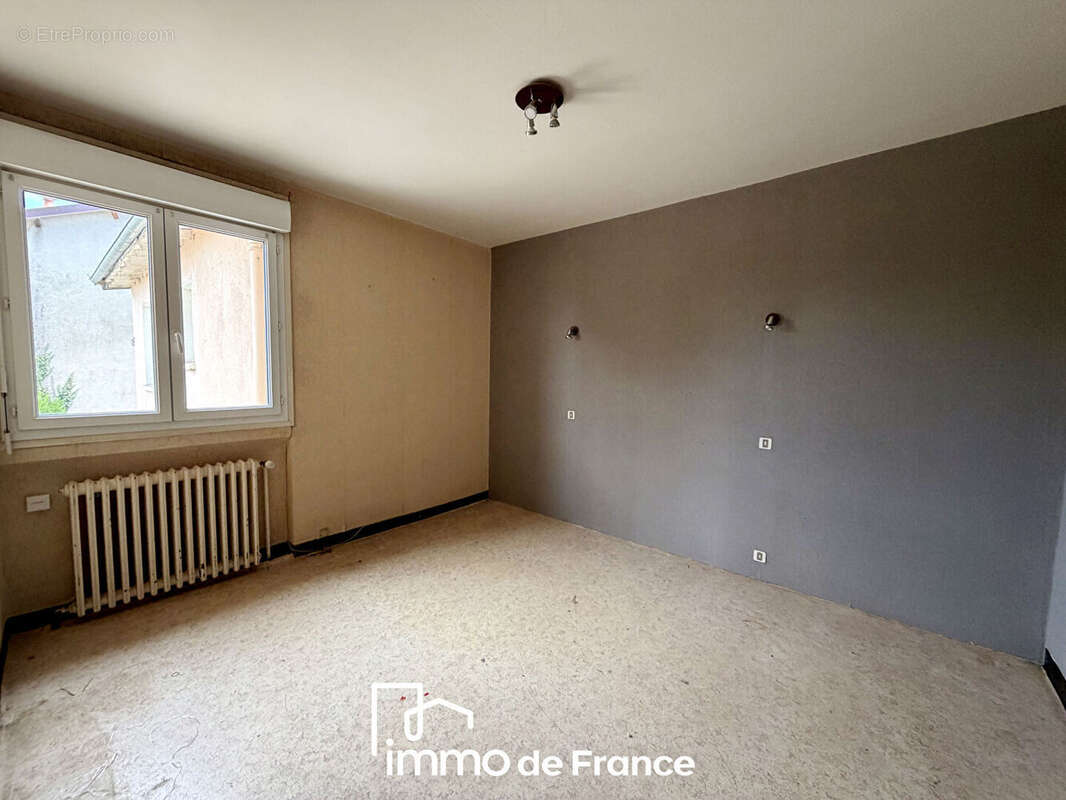 Maison T5 à fort potentiel  - Commune de LUC LA PRIMAUBE - photo 6