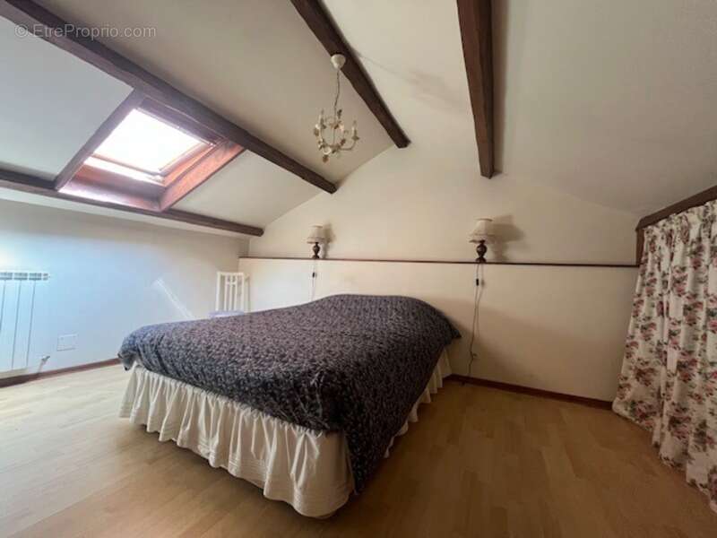 PLAISANCE (32): SANS TRAVAUX, MAISON XVIIIs restaurée avec élégance SUR 240M2 habitables, 6600m2 de jardin,géothermie,  puits, g - photo 47