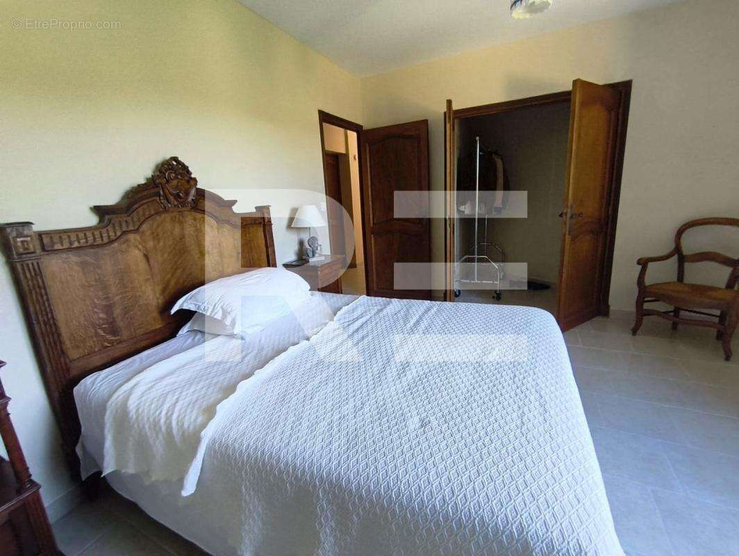 Maison à VALLIGUIERES