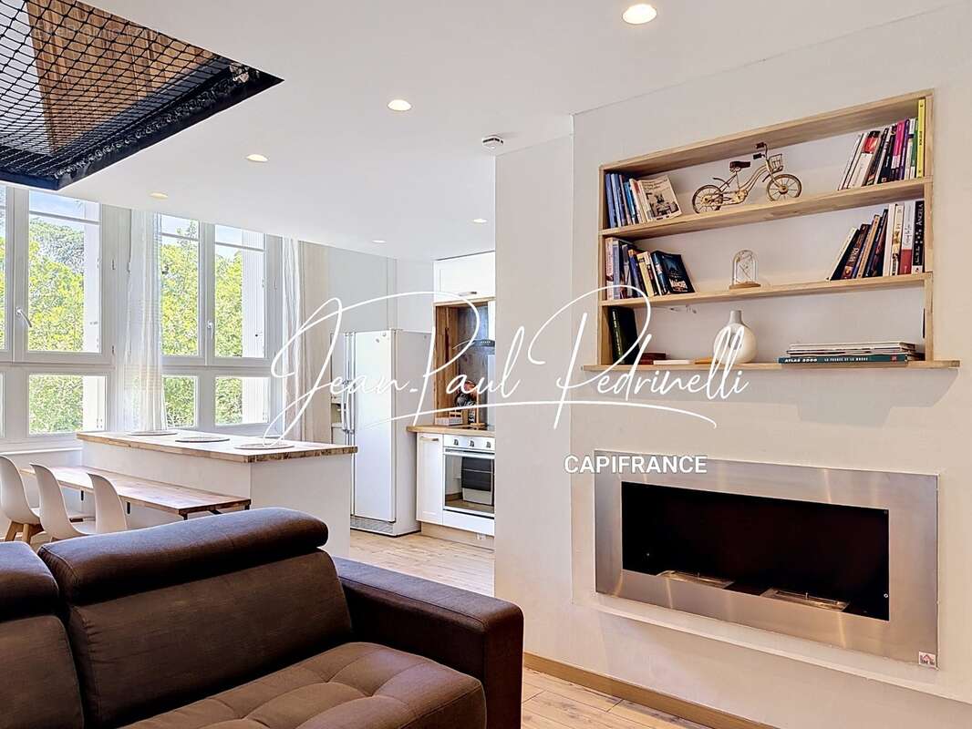 SAINT-RAPHAËL, Duplex 3 pièces 59 m² total,  meublé et équipé,  parking privatif et climatisation - DPE C - photo 35