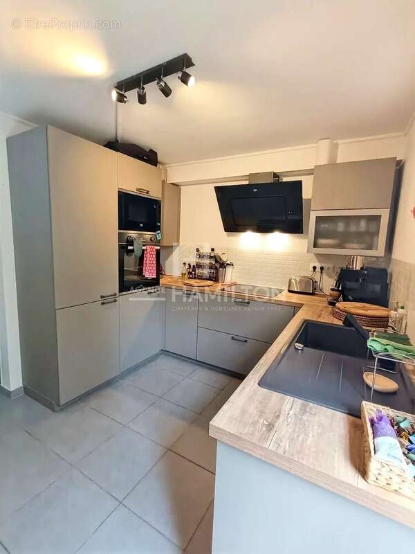 Appartement à SIX-FOURS-LES-PLAGES