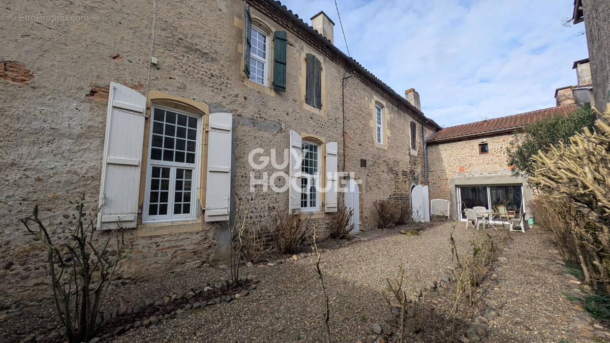 Maison à GRENADE-SUR-L'ADOUR