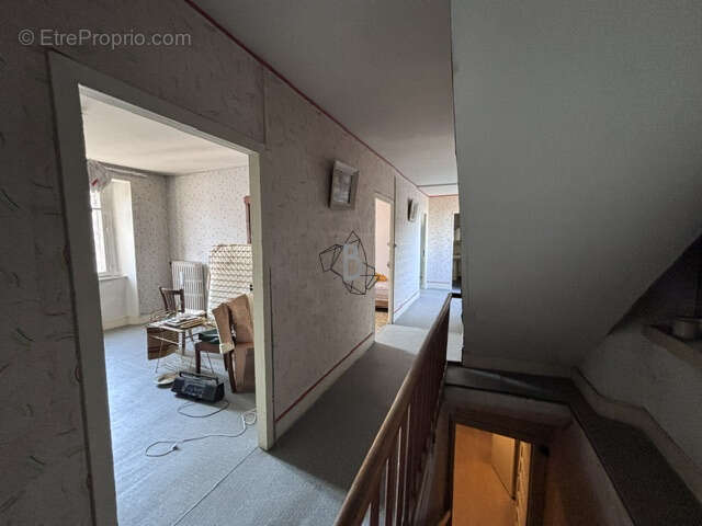 Maison avec hangar - 400 m2 - REQUISTA - photo 13