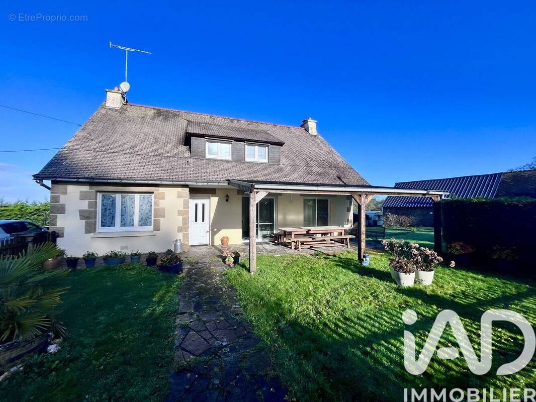 Photo 1 - Maison à SAINT-BARNABE