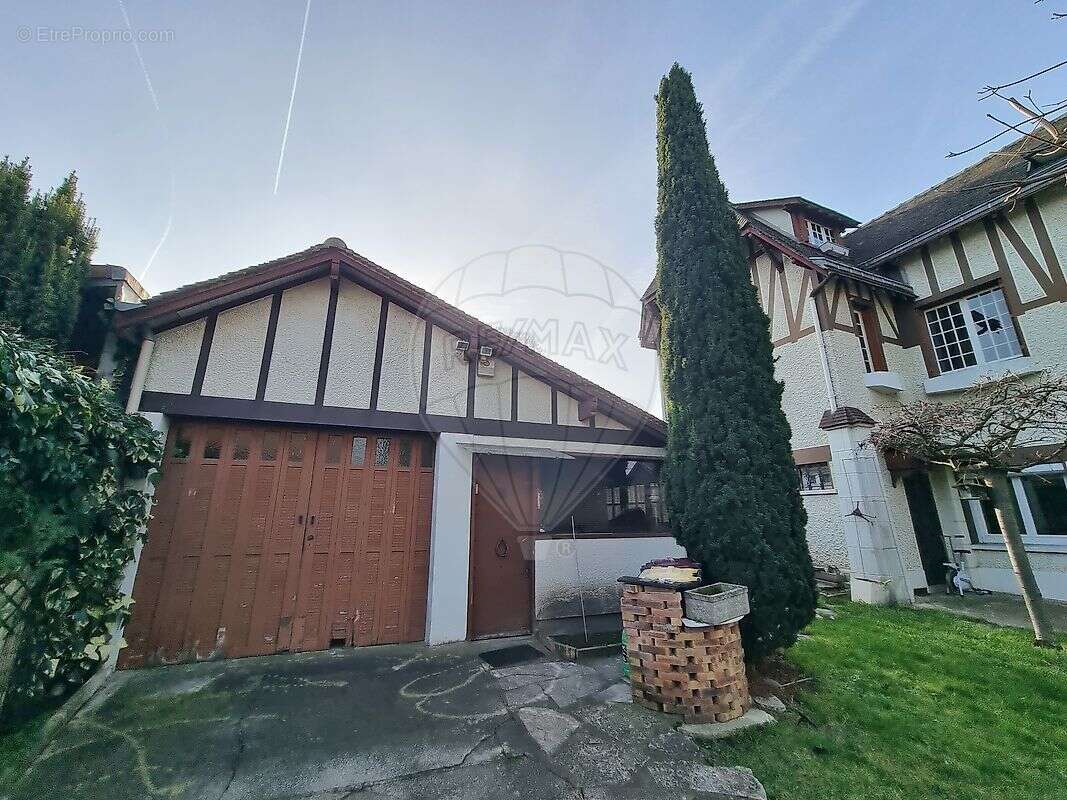 Maison à SUCY-EN-BRIE