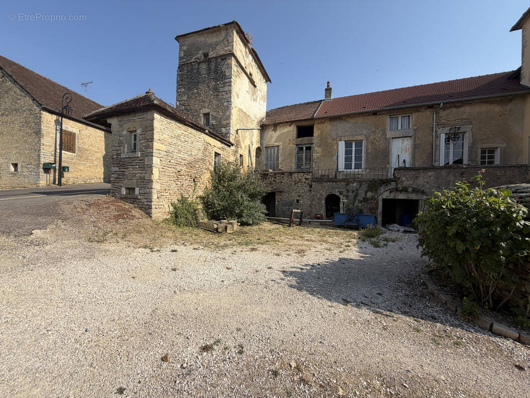 Maison à CHEVANNES