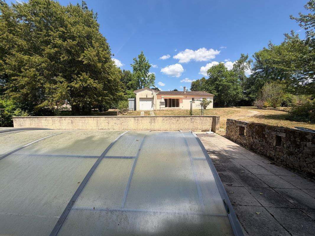 À 10 minutes de Lalinde – Maison de plain-pied avec piscine - photo 22