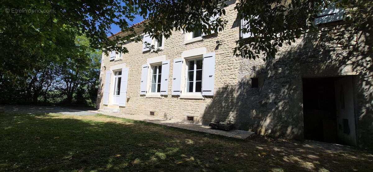 Maison à PAILLE