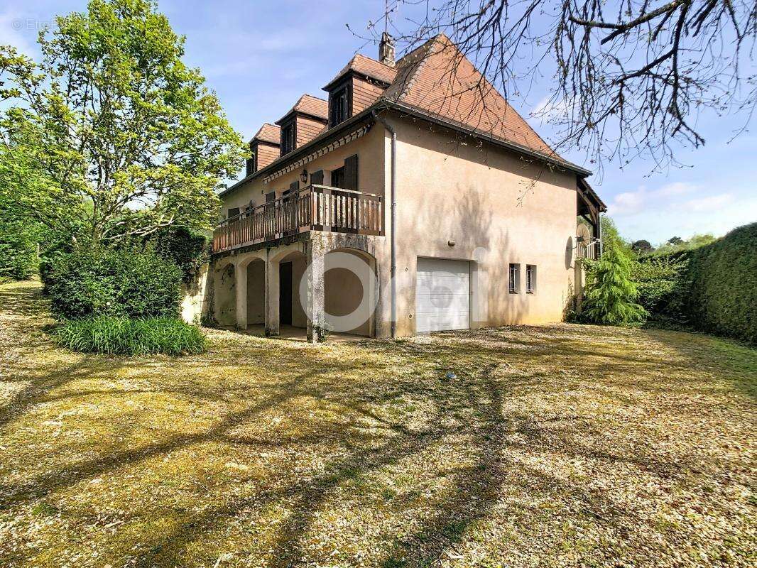 Maison à COULOUNIEIX-CHAMIERS