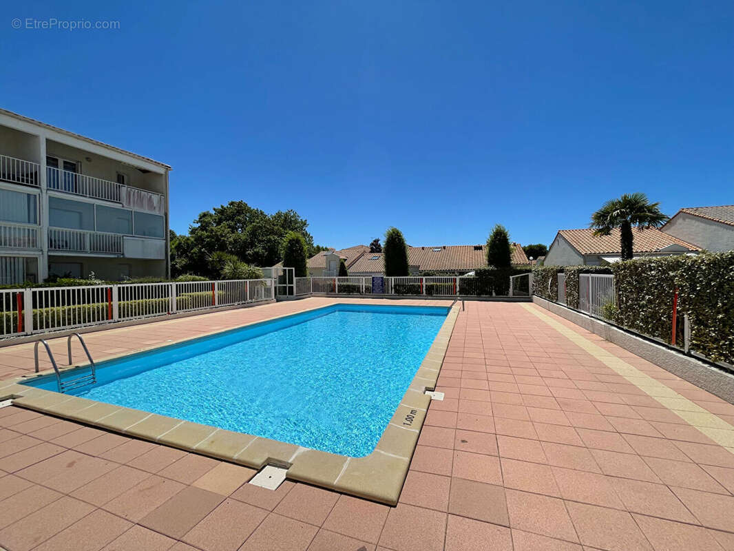 Appartement à VAUX-SUR-MER