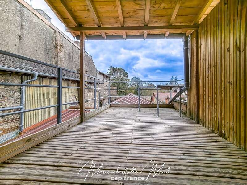 Appartement à PONT-DE-VAUX