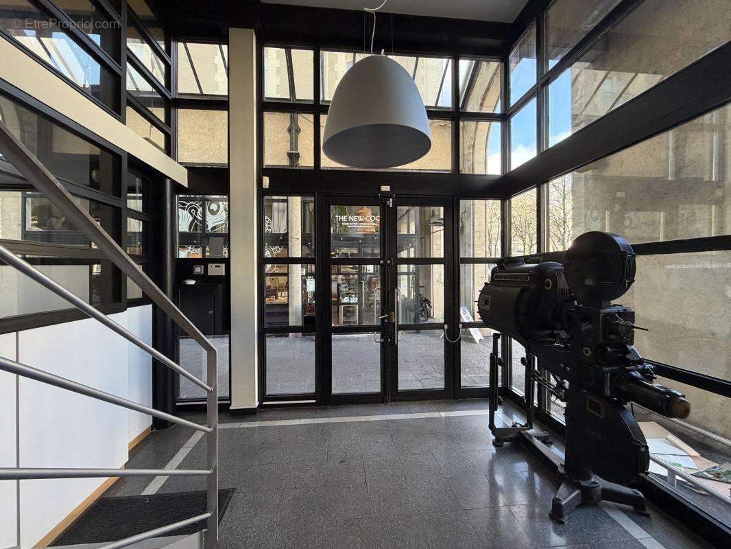 Commerce à ISSY-LES-MOULINEAUX