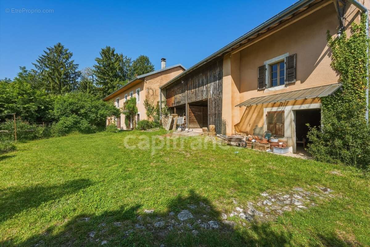 Maison à vendre 5 pièces PERON (01) - photo 2