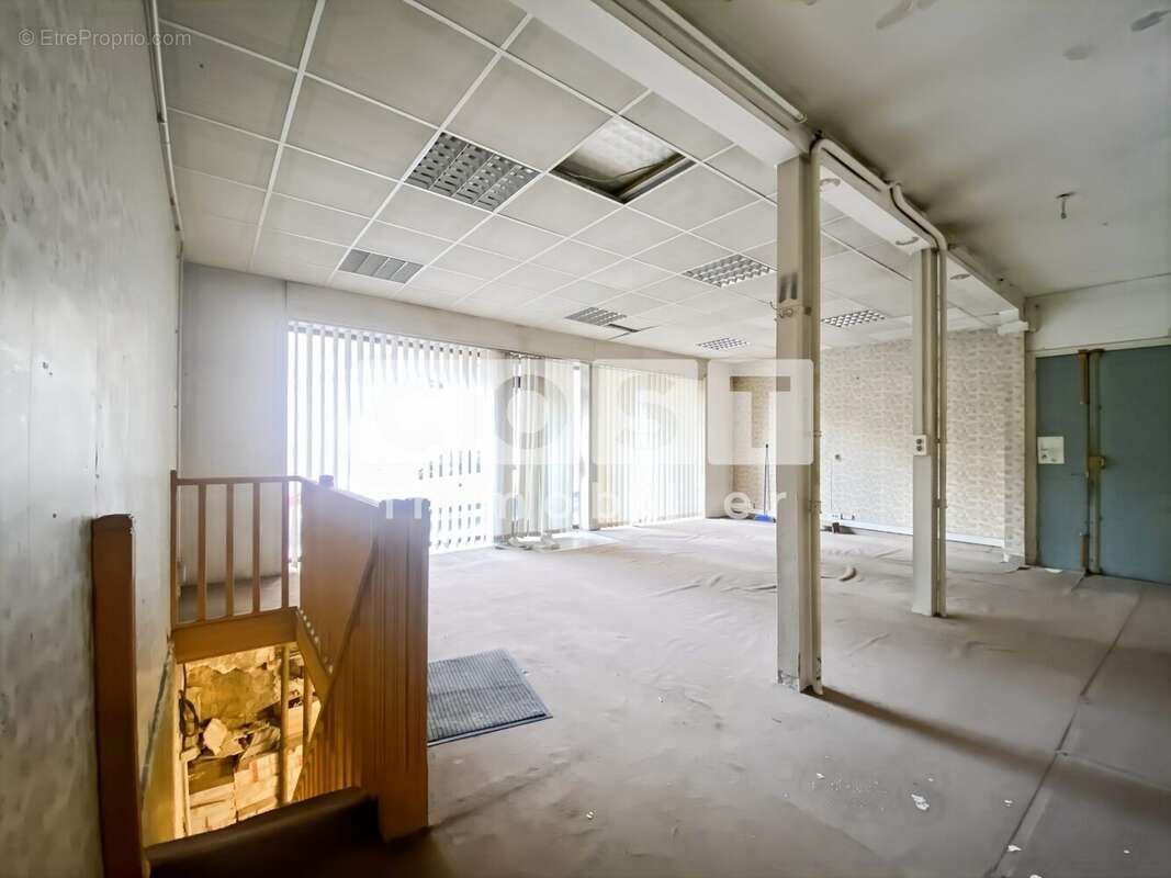 Commerce à ASNIERES-SUR-SEINE