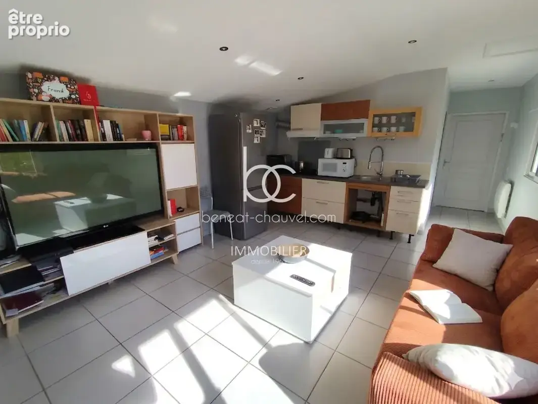 SURZUR centre maison  de plain pied de  49 m² - photo 2