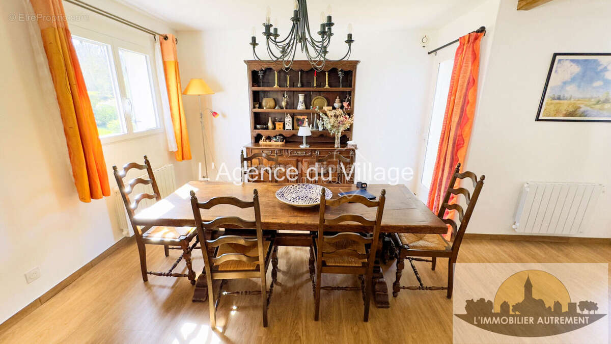 Maison à SAINTE-GENEVIEVE