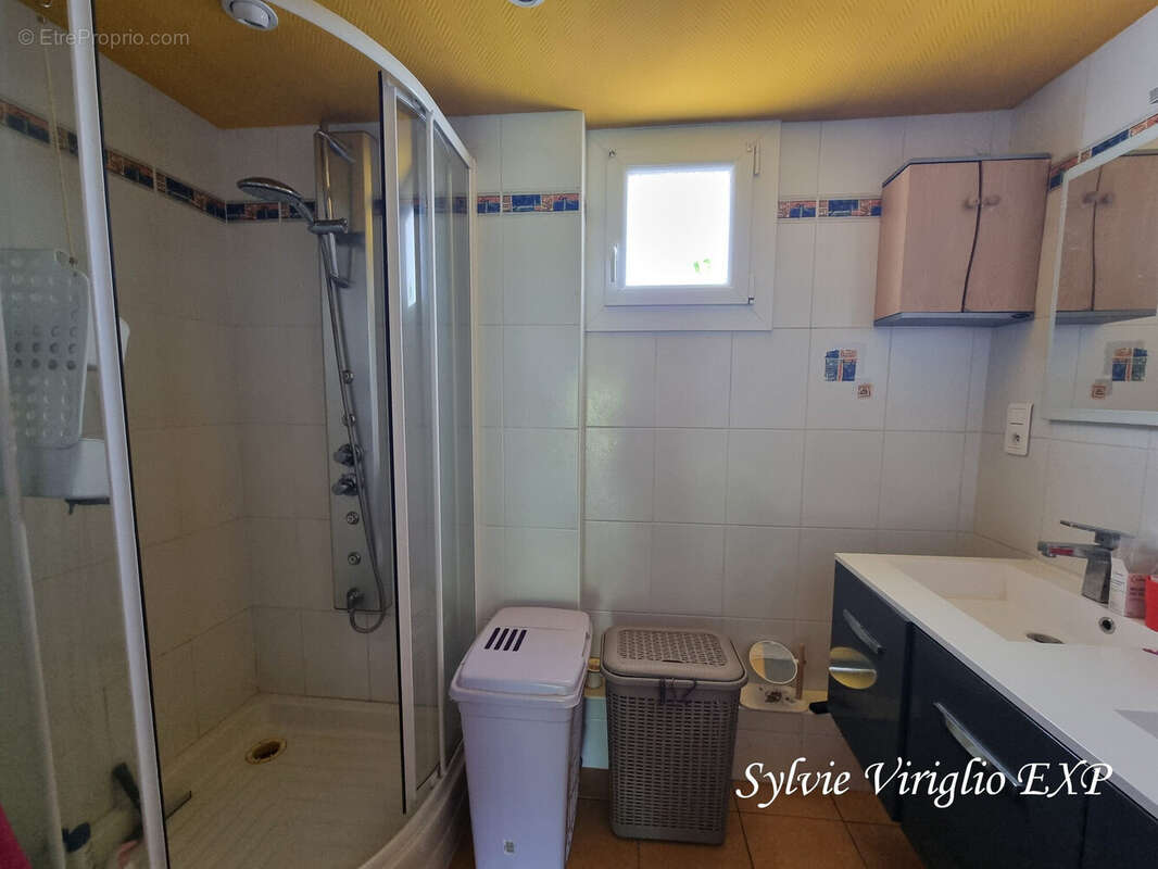 Maison 176 m² à Lamonzie-Saint-Martin  - photo 7