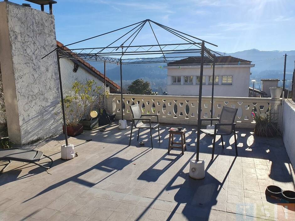 Maison à MONTREJEAU