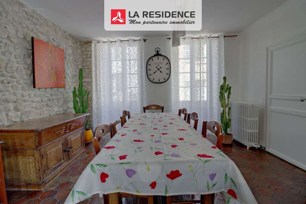 Maison 262 m² à Maule  - photo 7