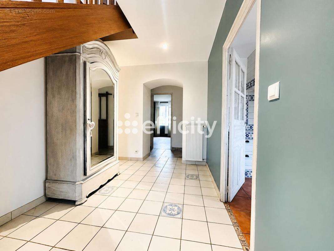 Maison 225 m² à Marcille-Robert  - photo 6