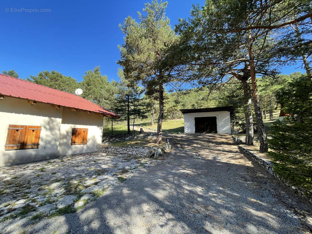 Maison à VALDEROURE