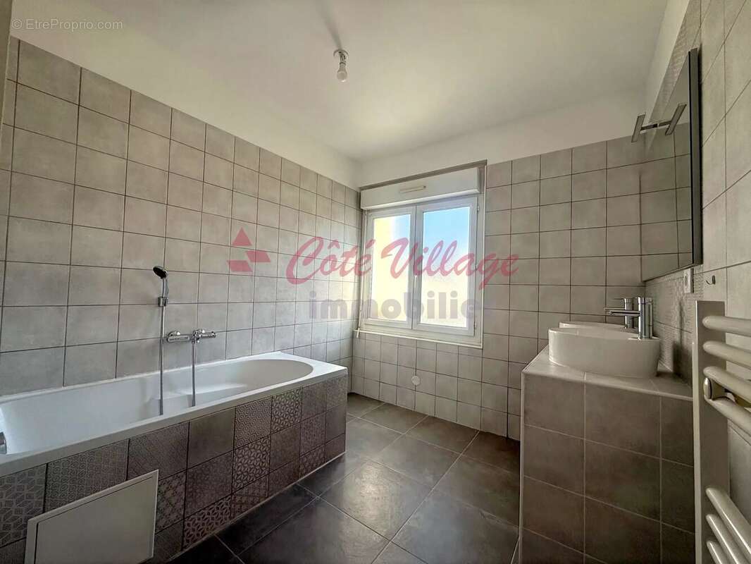 Narbonne - Quartier sous prefecture - Appartement T4 avec terrasse - photo 4
