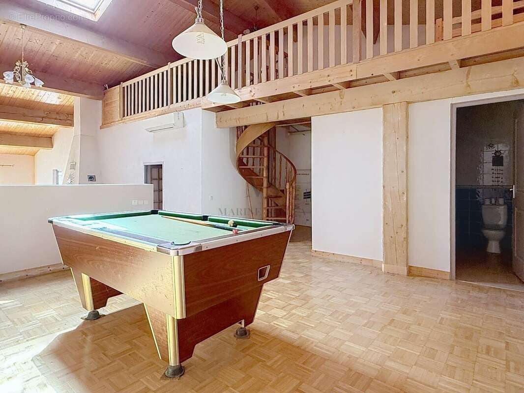 Maison à NISSAN-LEZ-ENSERUNE