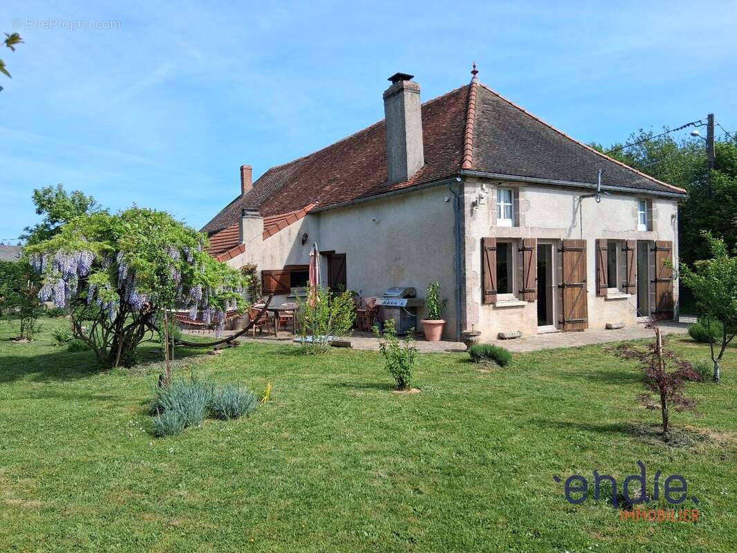 Maison à SAINT-SAUVIER