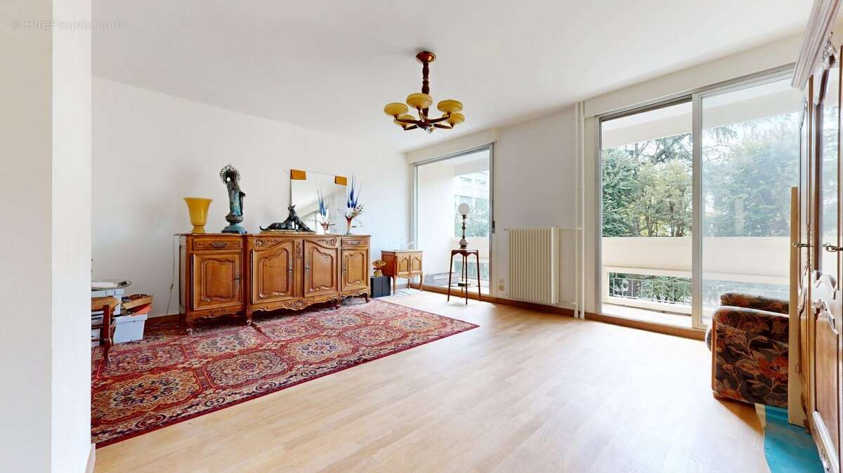 Appartement à LYON-8E