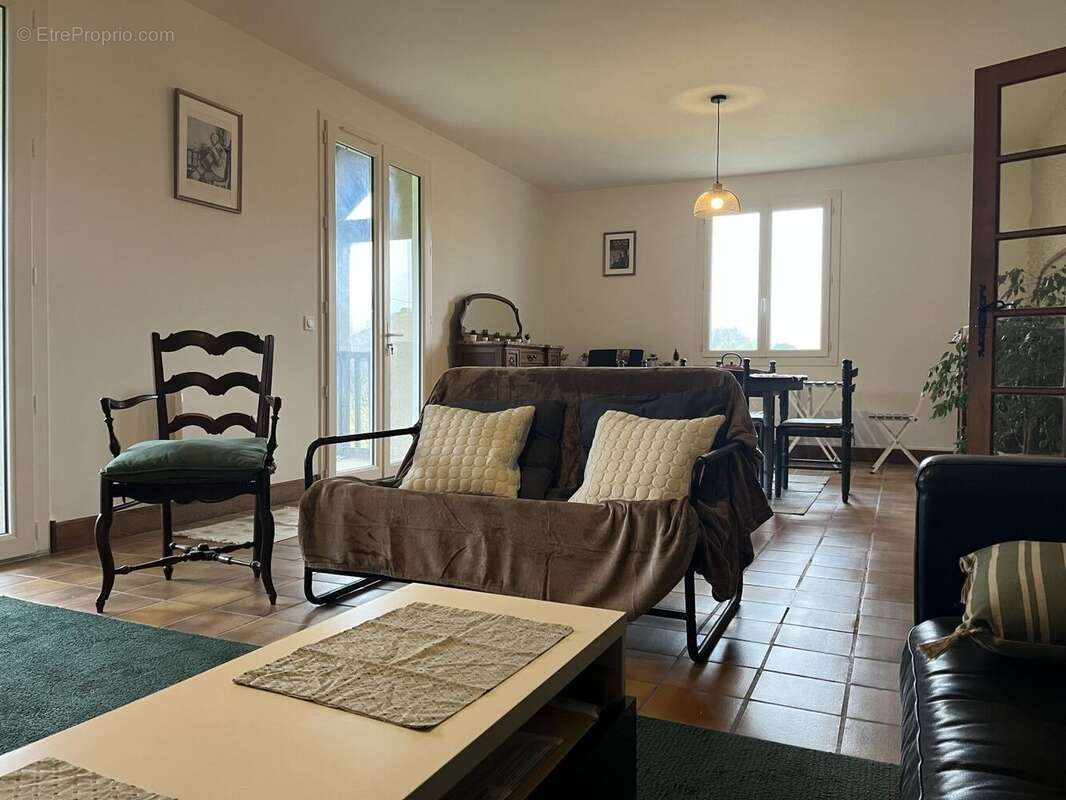 R+1 - Salon - Maison à SAINT-CERE