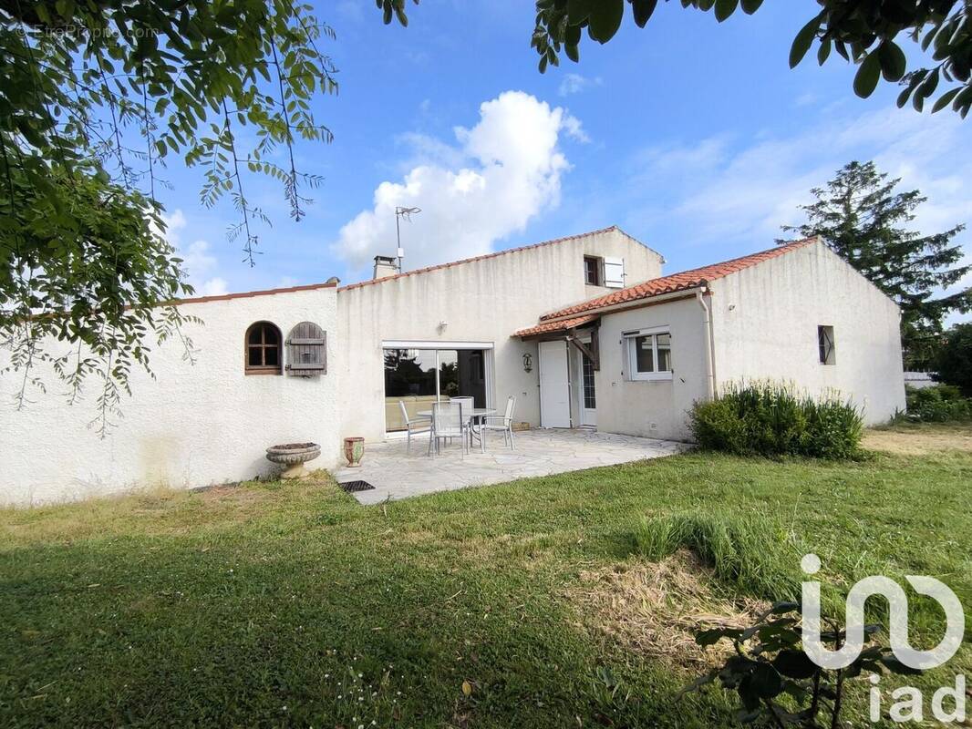Photo 1 - Maison à SAINT-BENOIST-SUR-MER