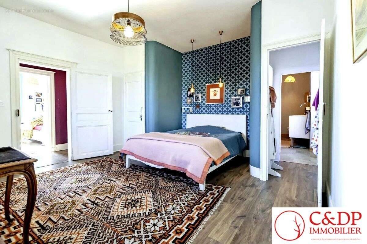 Maison à MONTBAZENS