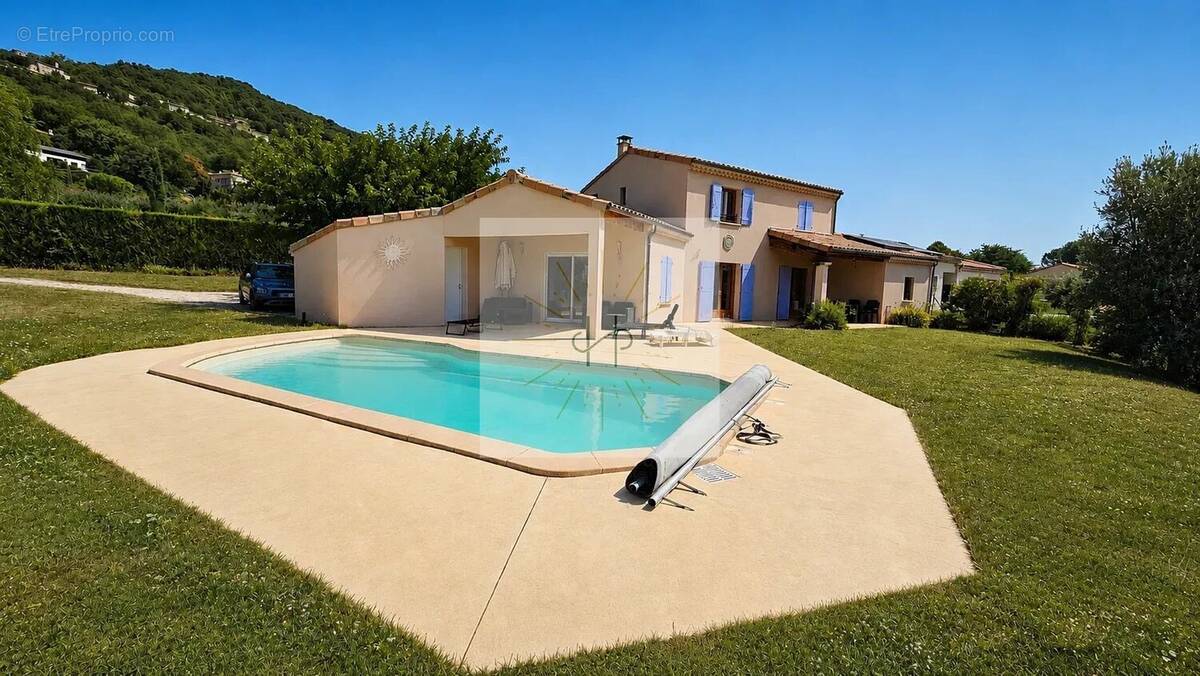 Maison à SAVASSE