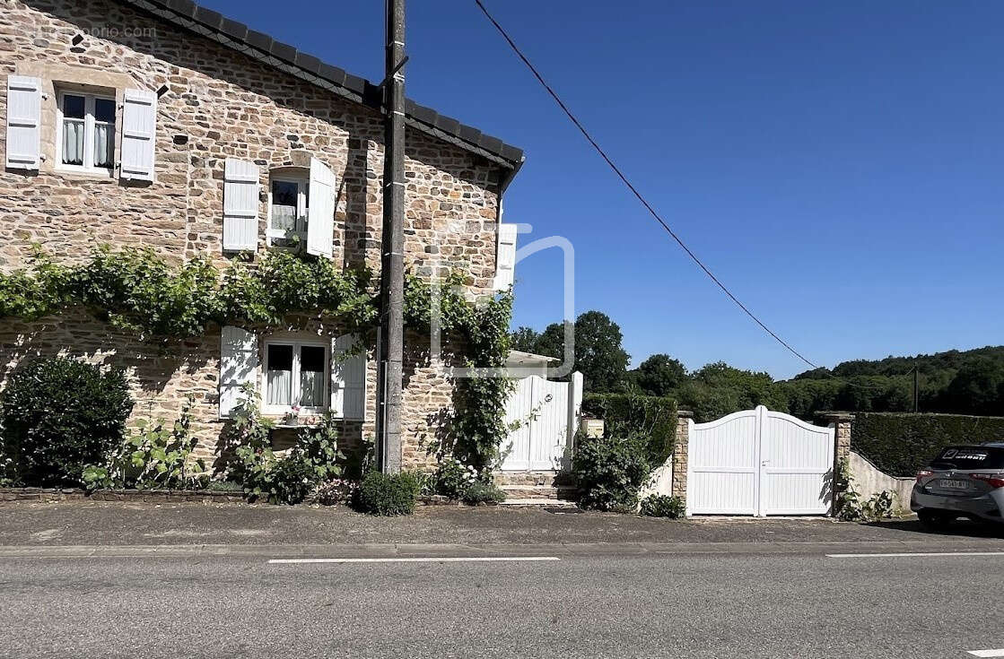 Maison à MENOIRE