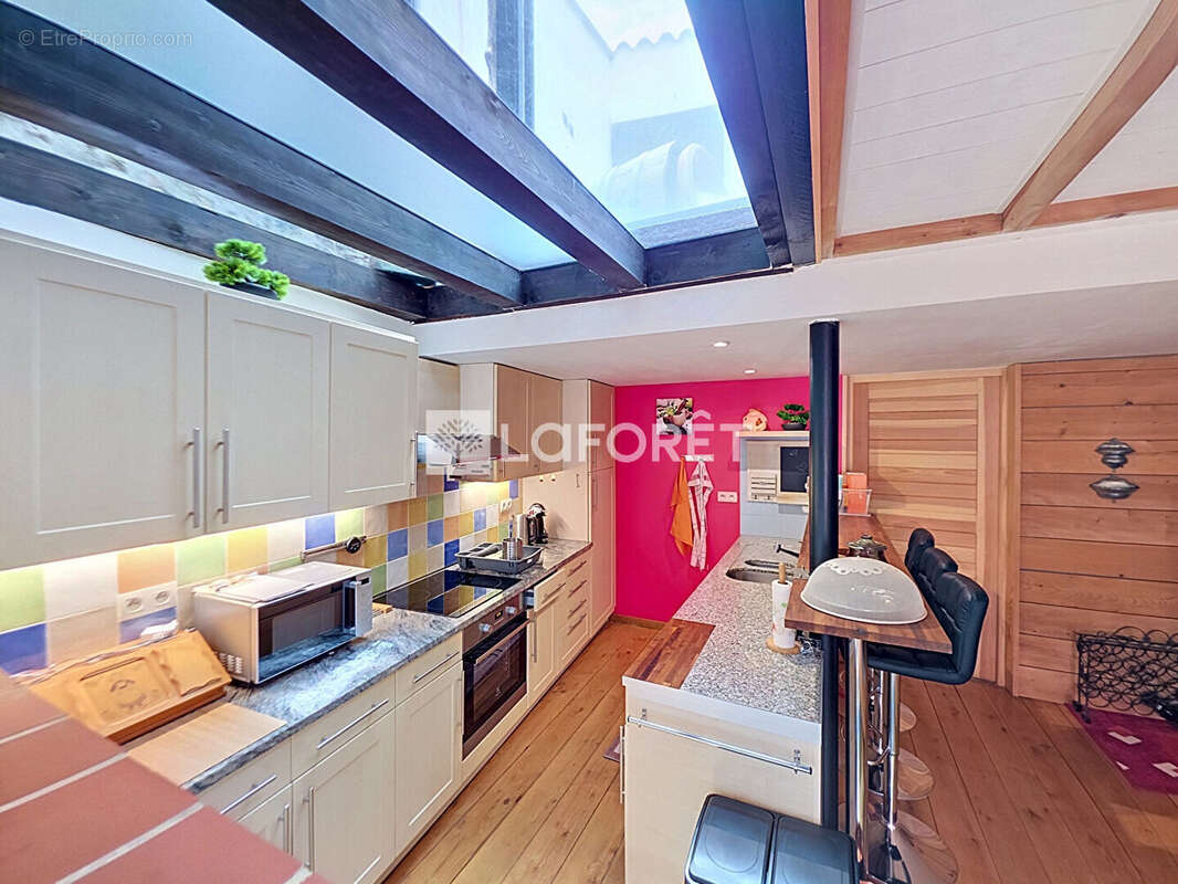 Maison de caractère rénovée ! Le charme de l'ancien sublimé par une rénovation contemporaine - photo 4