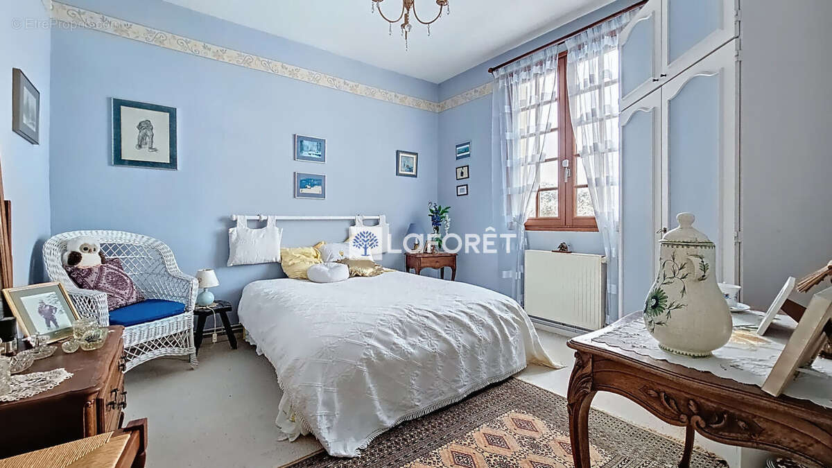 Maison à AMIGNY-ROUY