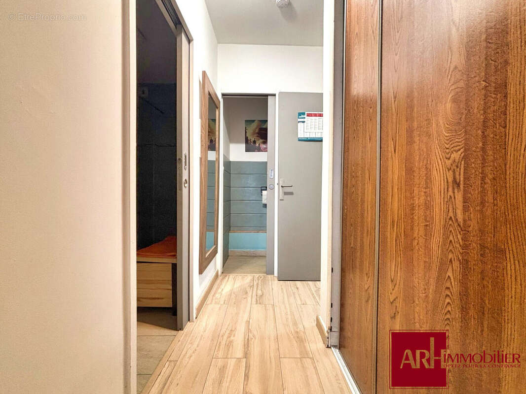 Appartement 43 m² à Saint-Denis  - photo 5